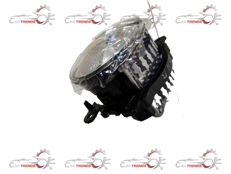 Maruti Suzuki fog lamp assembly with clear lens and black housing, designed for Maruti Suzuki vehicles.