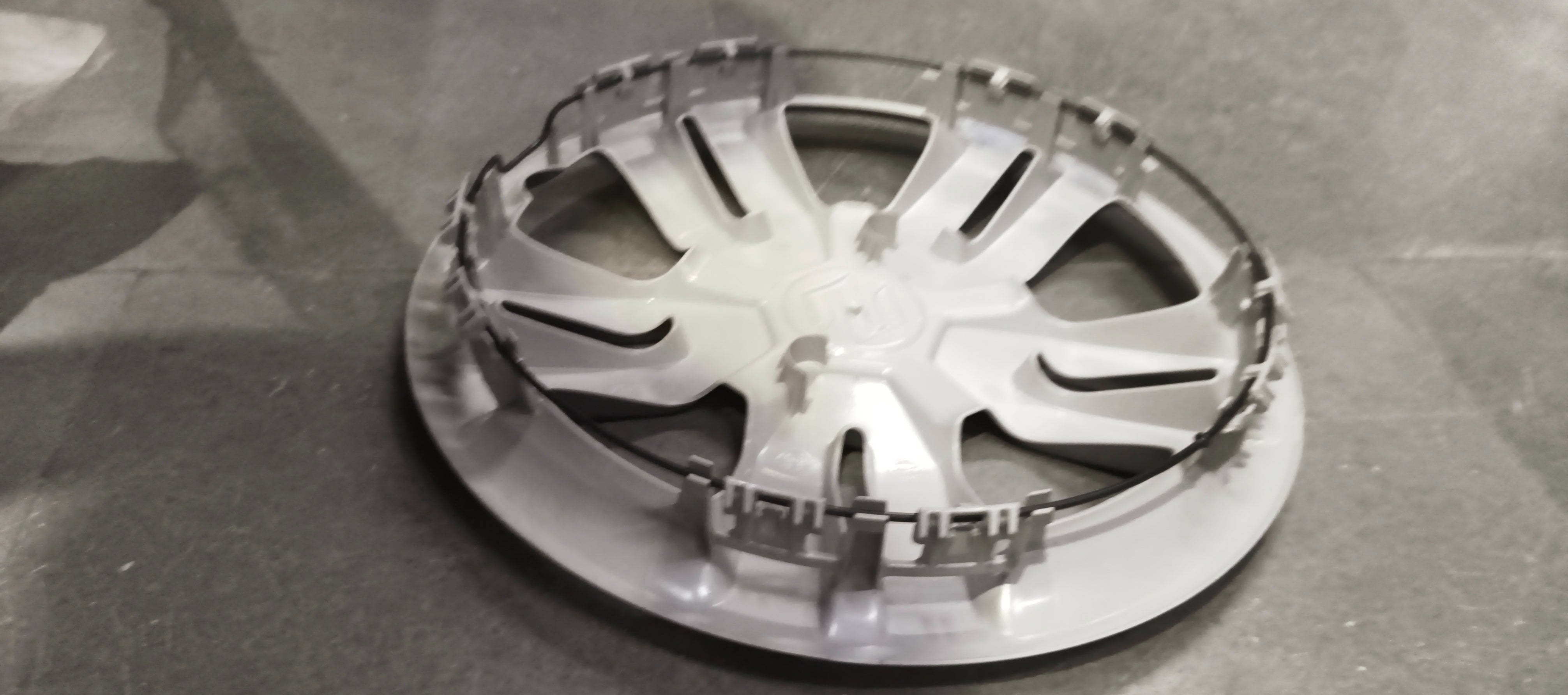 MARUTI SUZUKI Wheel Cover 43250M62SA0 43250M62SA0 - Left view