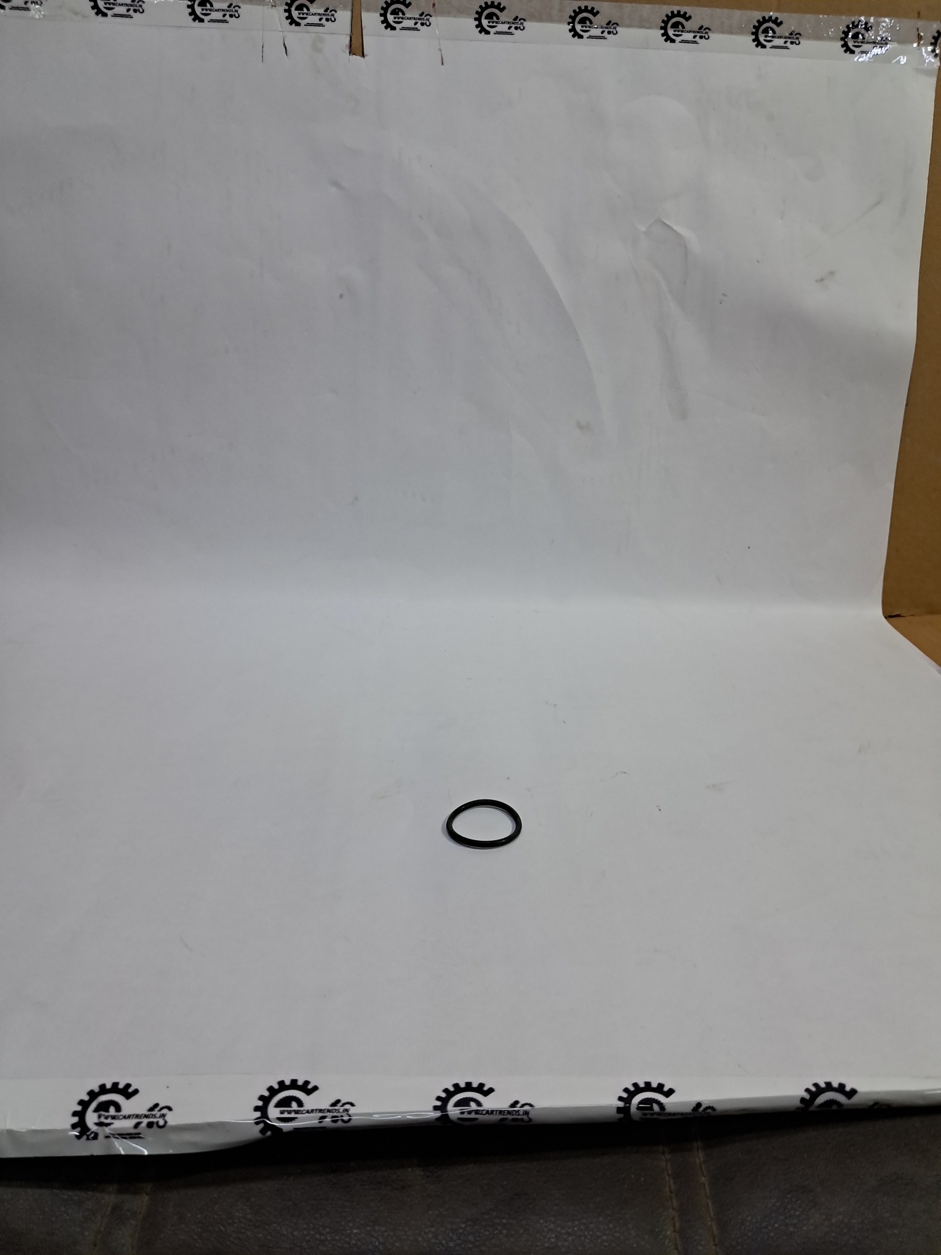 GENERAL MOTORS SEAL A C RCVR DEHYDR CVR O RING BEAT J94563812 J94563812 - Left view