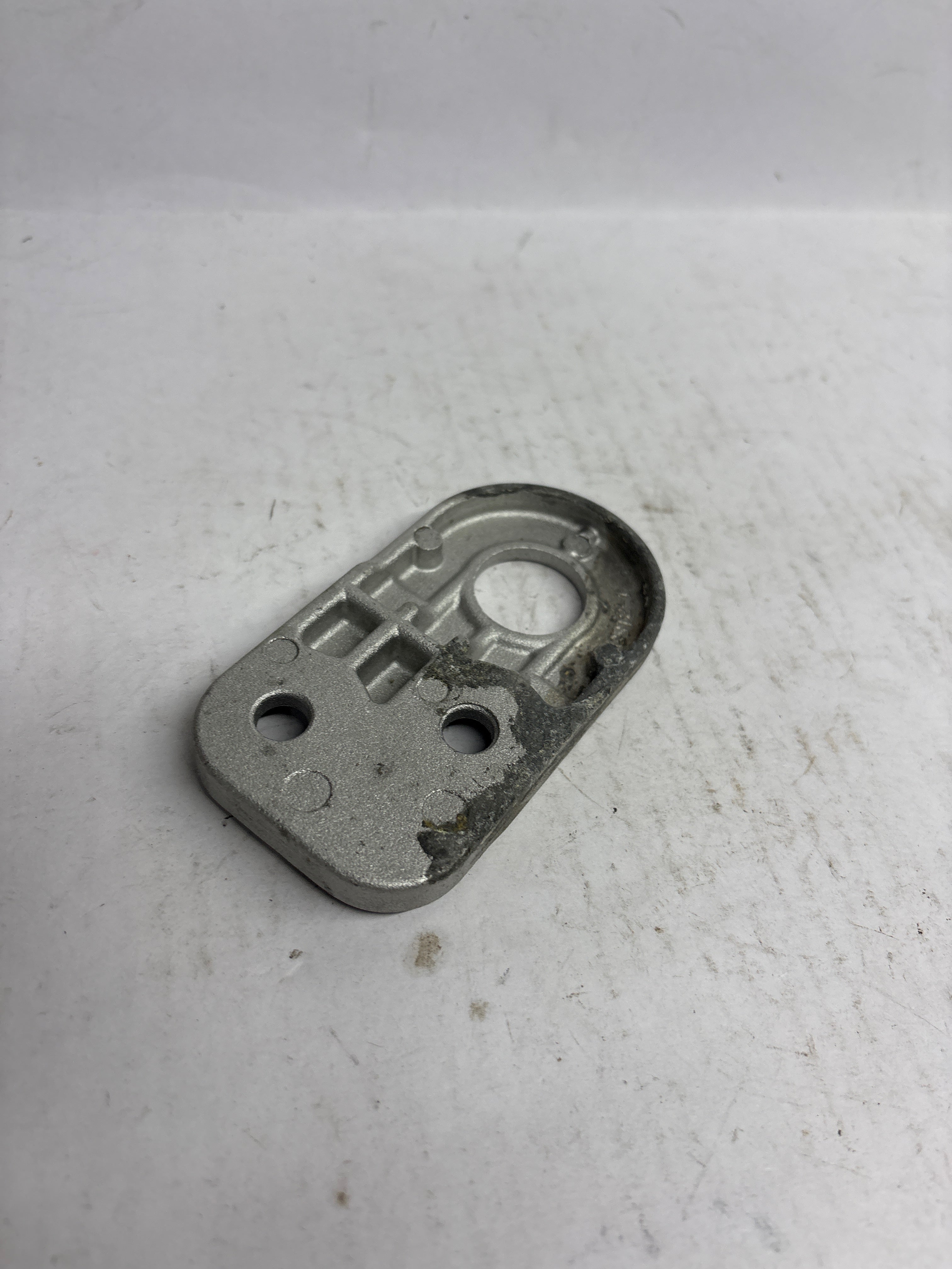CarTrends J95191691   Radiator Bracket Beat Lower J95191691 - Left view