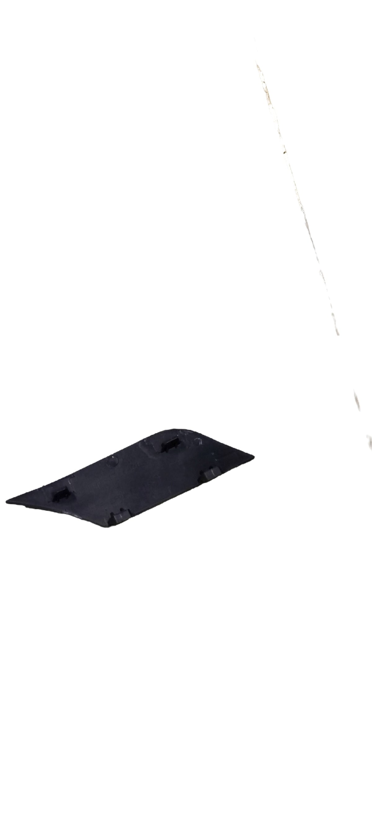 MARUTI SUZUKI COVERFRONT BUMPER CAP 71713M64R005PK 71713M64R005PK - Left view