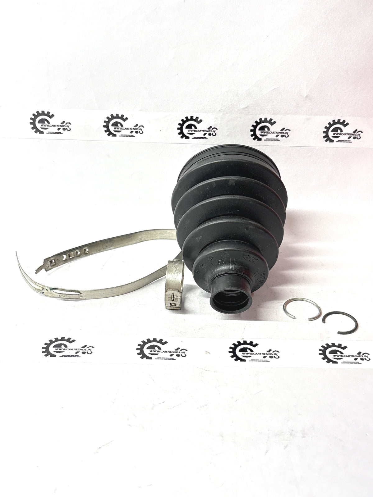 CarTrends J28296732 AXEL BOOT KIT AVEO J28296732 - Left view