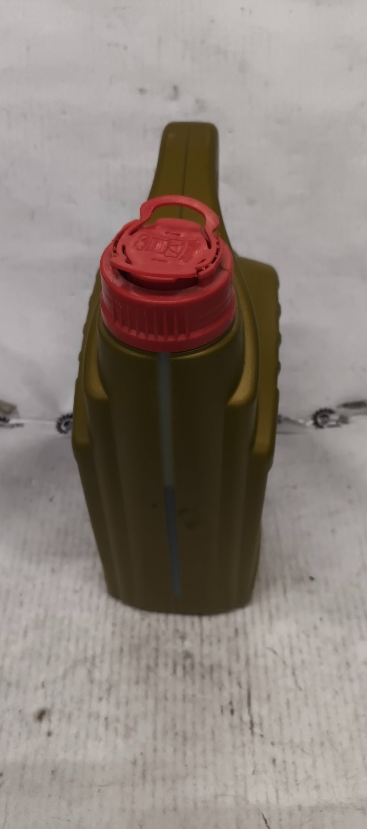 77 LUBRICANTS 67709-GEAR GUARD 80W90 GL-5 2.5*6 77LUB67709 - Left view