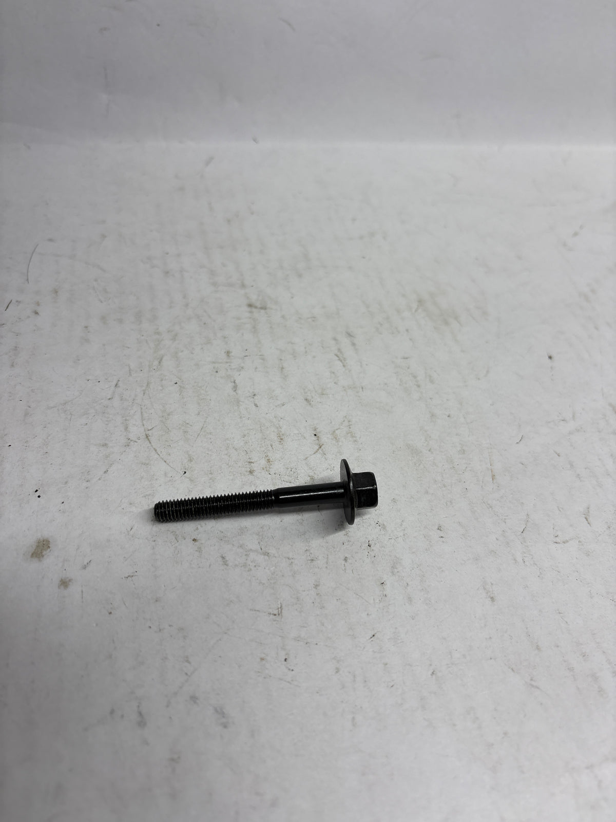 GENERAL MOTORS Hexagon Bolt | Chevrolet Optra | #J94500090 J94500090 - Left view