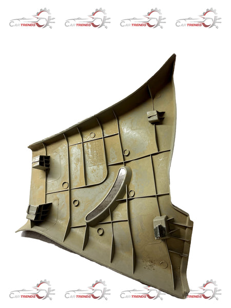 CarTrends J95953305  Quarter Window Moulding Garnish Beat Left Side J95953305 - Left view