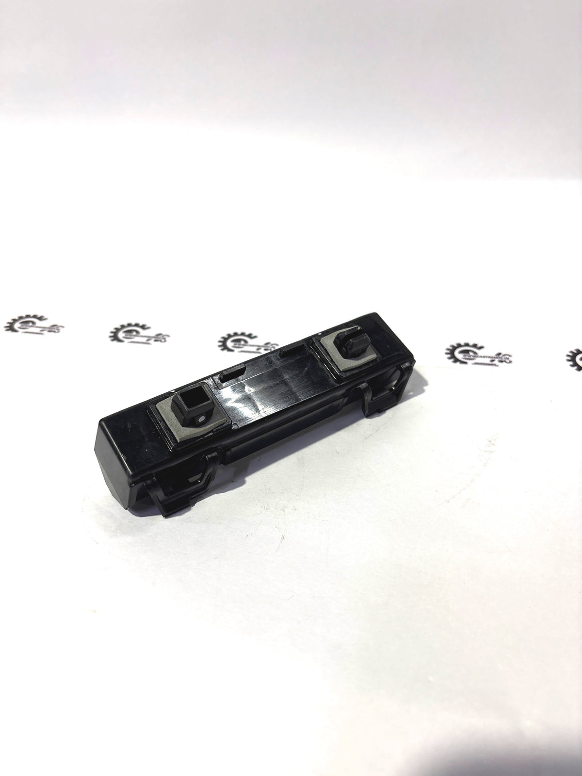 CarTrends BRACKET R.RR BUMPER SIDE CIVIC 10TH GEN 71505TBAA00 71505TBAA00 - Left view