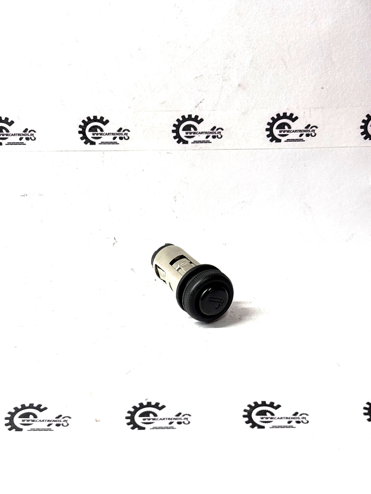 GENERAL MOTORS CIGARRETE LIGHTER CHEVROLET J95984200 J95984200 - Left view
