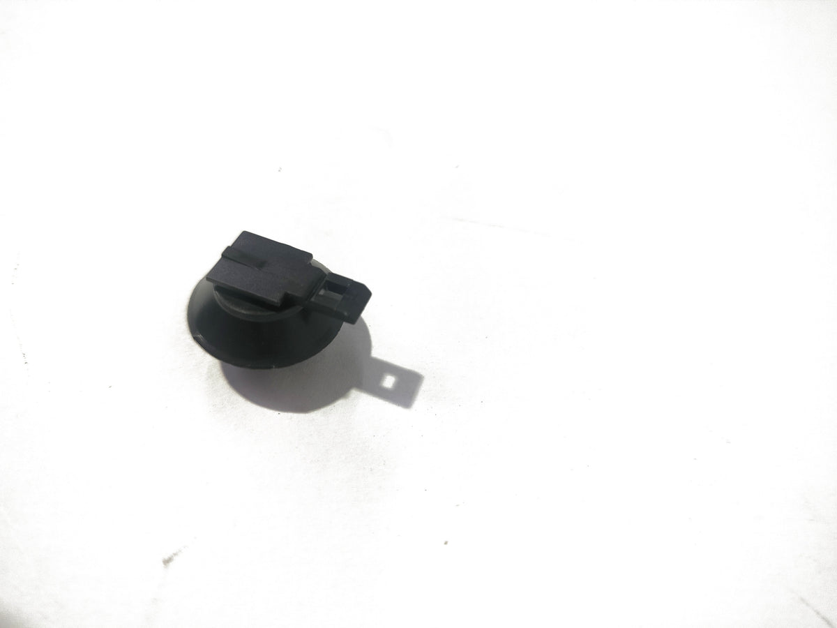 NISSAN Clip Retaining | Renault Logan | #7703077210 7703077210 - Left view