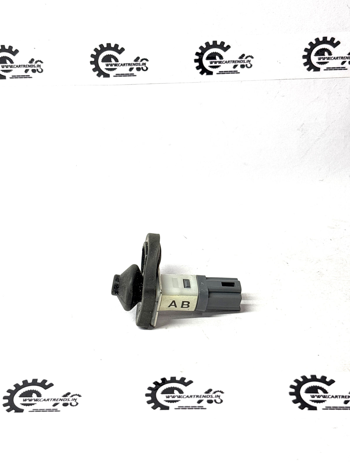 LOCAL 96540848 96540848 96540848 - Left view