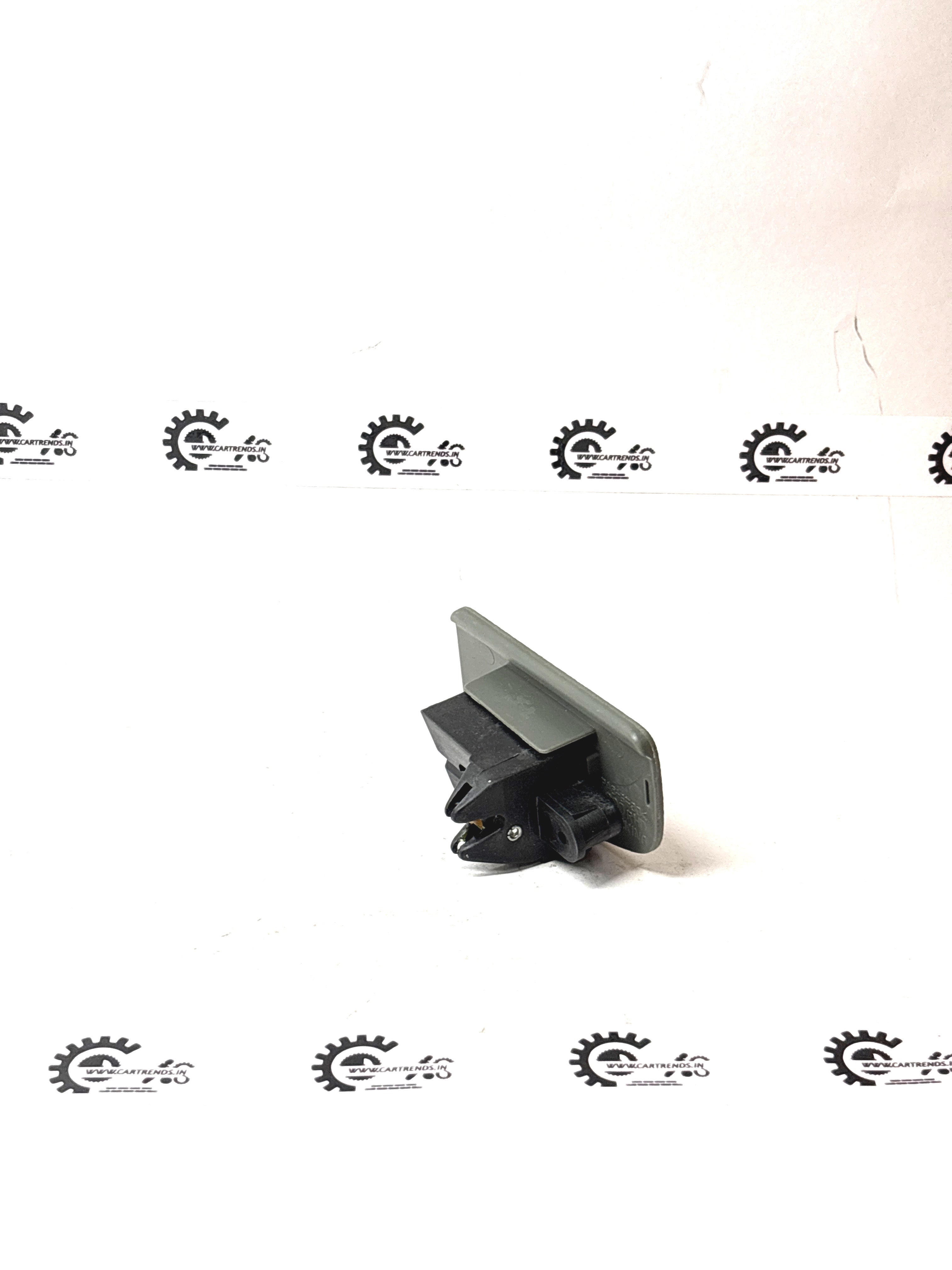 CarTrends J96615610   Glove Box Lock Optra J96615610 - Left view