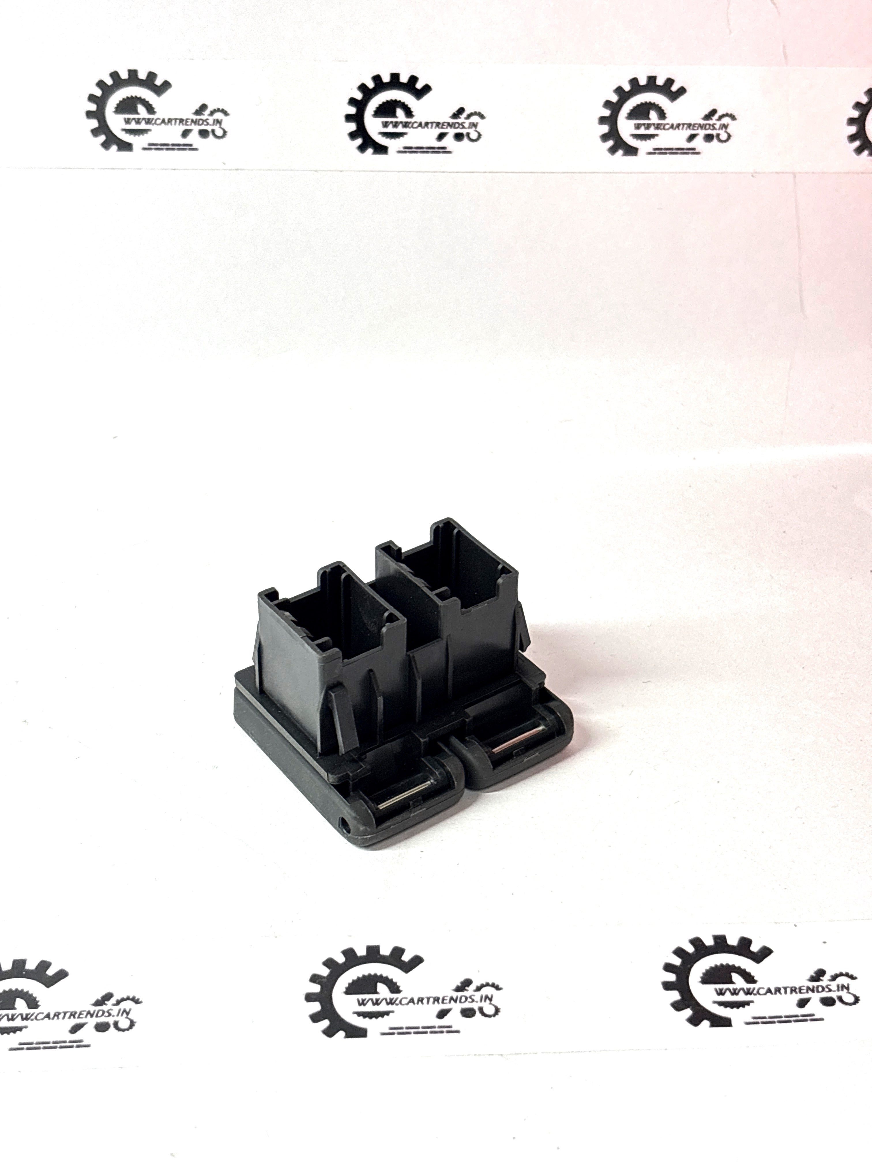 HONDA HOLDER ASSY.2USB 39115T5AA01 39115T5AA01 - Left view