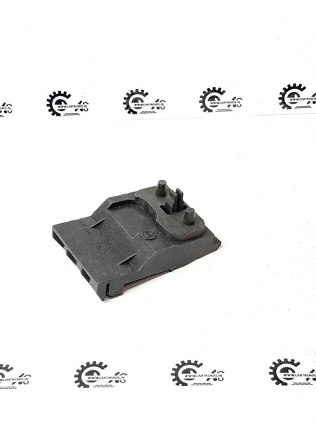 GENERAL MOTORS RETAINER FRT BPR FASCIA SI RH CORSA S93287848 S93287848 - Left view