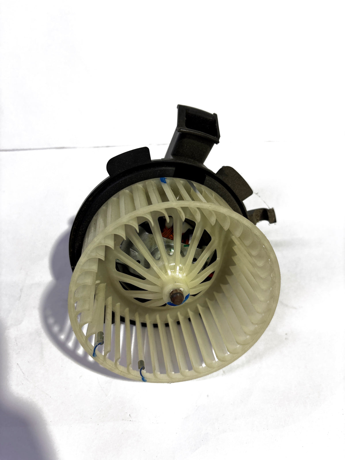 NISSAN Air Conditioning Motor Fan | Renault | #272101366R 272101366R - Left view