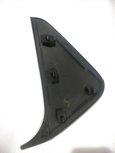CarTrends 822902XA0A FRONT DOOR CORNER GARNISH DATSUN REDI GO RIGHT SIDE 822902XA0A - Left view
