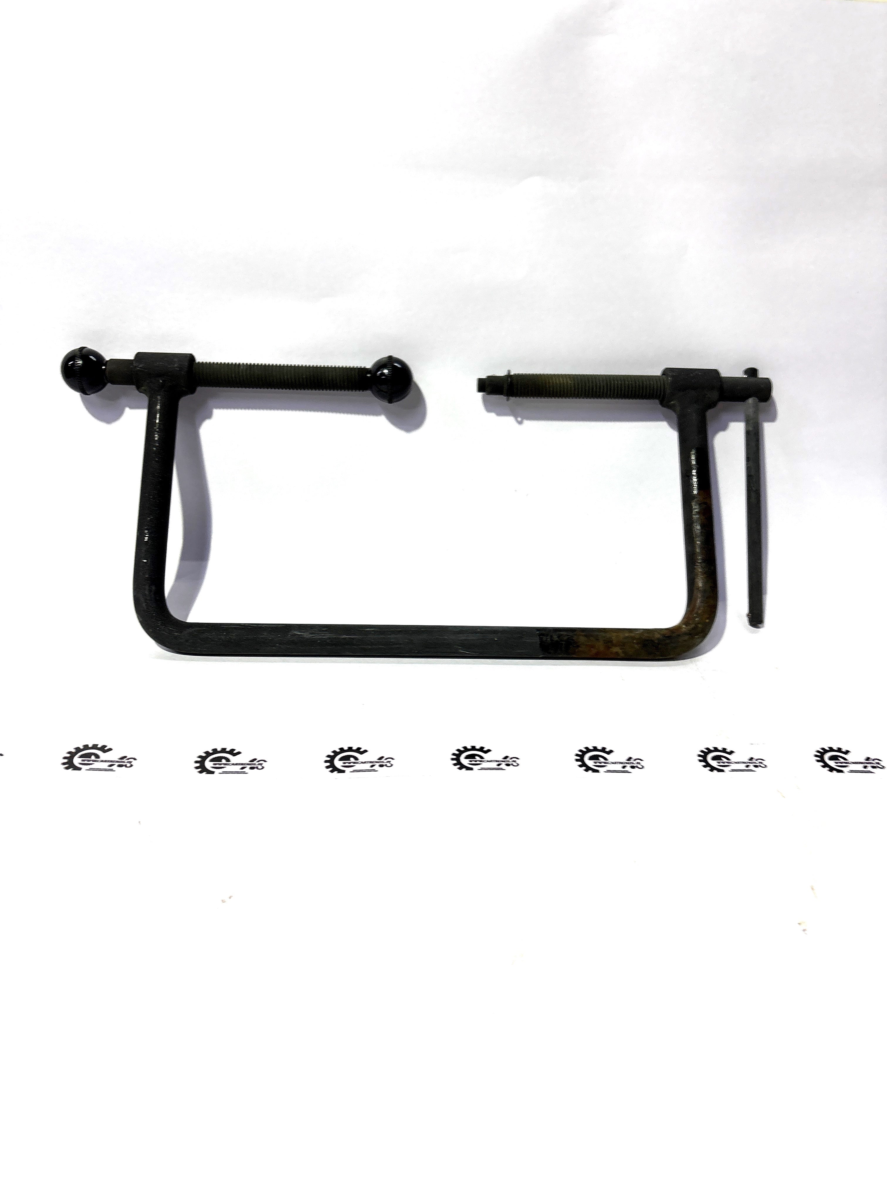 HONDA COMPRESSOR VALVE 070AER0A0100 070AER0A0100 - Left view