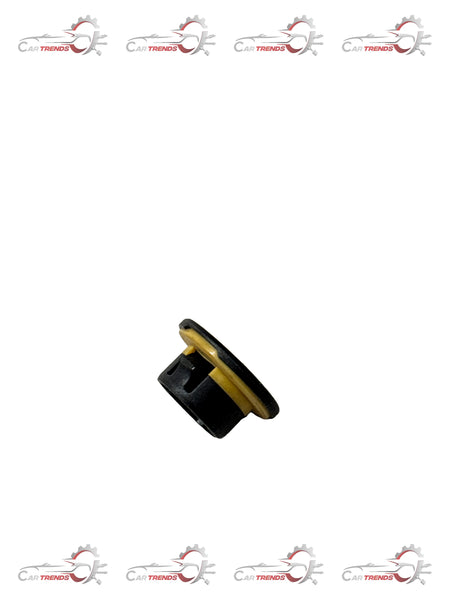 GENERAL MOTORS PLUG FLR PNL TUN PNL ACC HOLE CRUZE J13500634 J13500634 - Left view