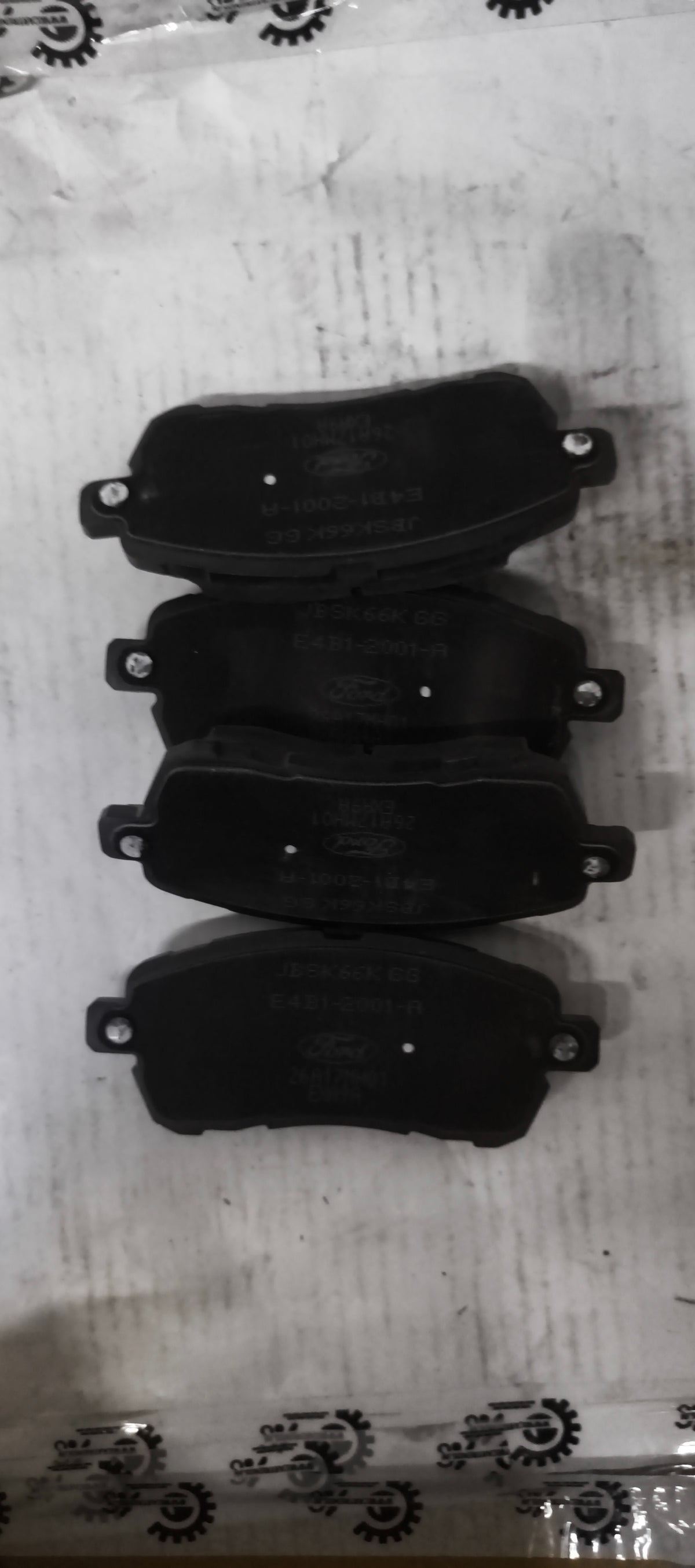 CarTrends BRAKE PAD FIGO ASPIRE FRONT  E4BZ2001A E4BZ2001A - Left view