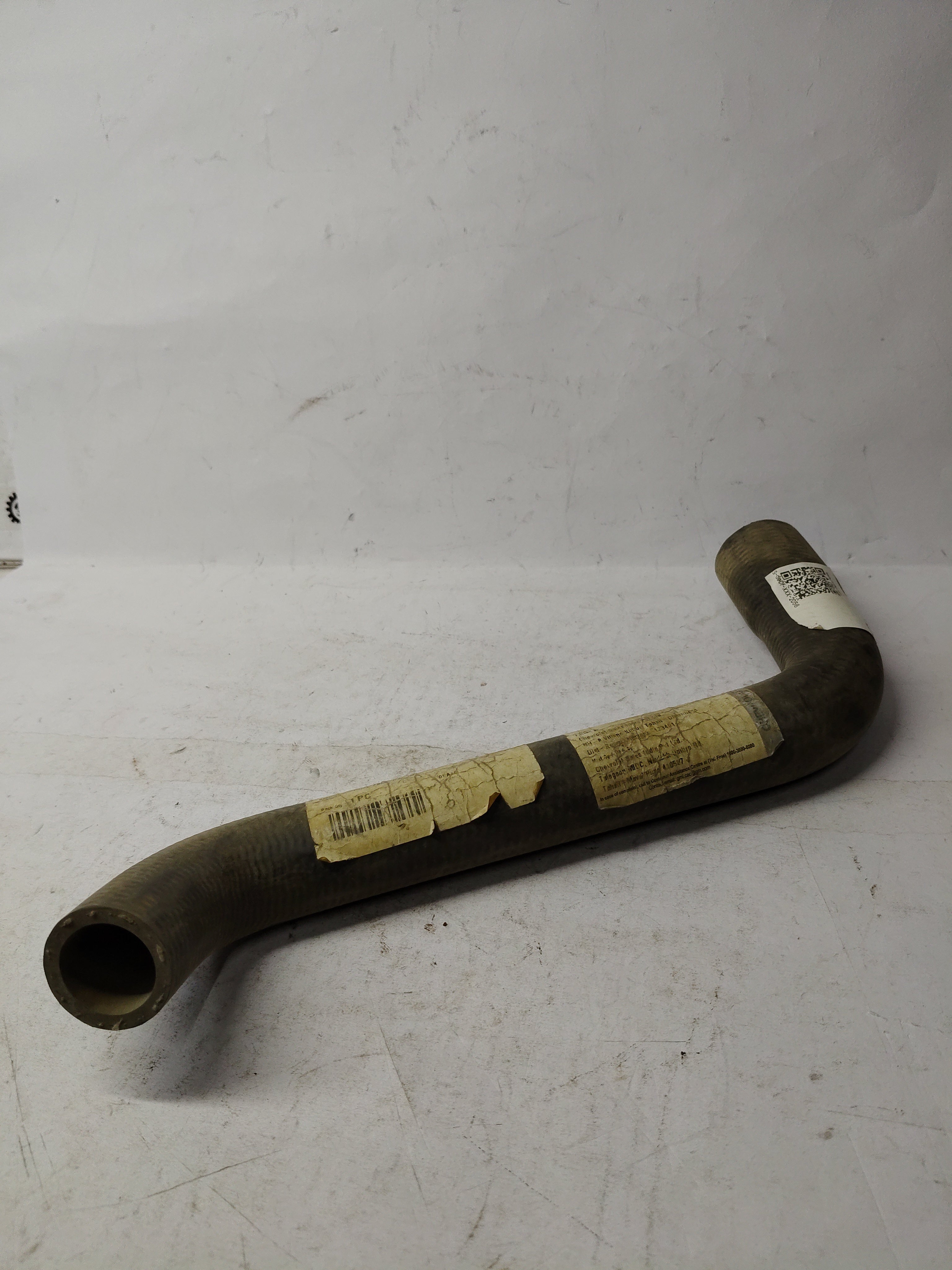 GENERAL MOTORS HOSE ASM RAD INL ENJOY J24555368 J24555368 - Left view