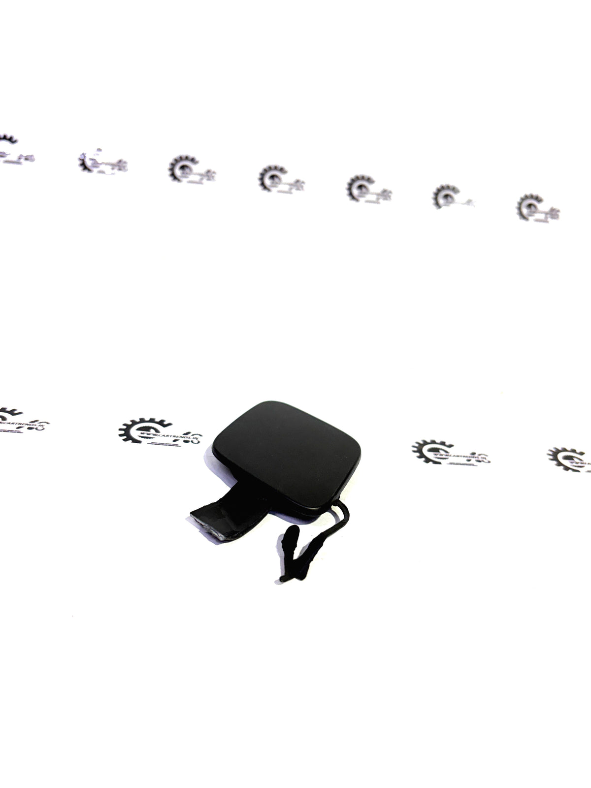 CarTrends COVER FRONT TOWING HOOK AMAZE 71104TSVK00ZB 71104TSVK00ZB - Left view