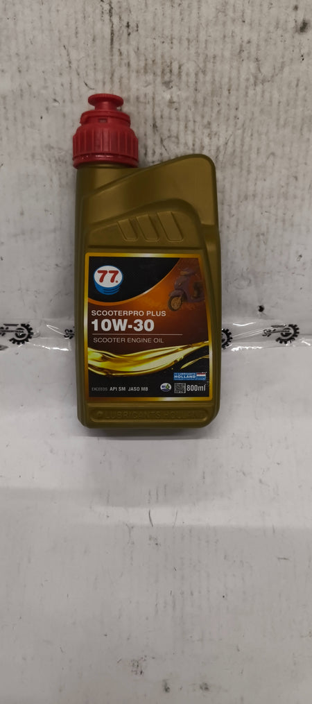 77 LUBRICANTS 27745-Scooterpro plus 4t 10w30 SM .8*20 77LUB27745 - Left view