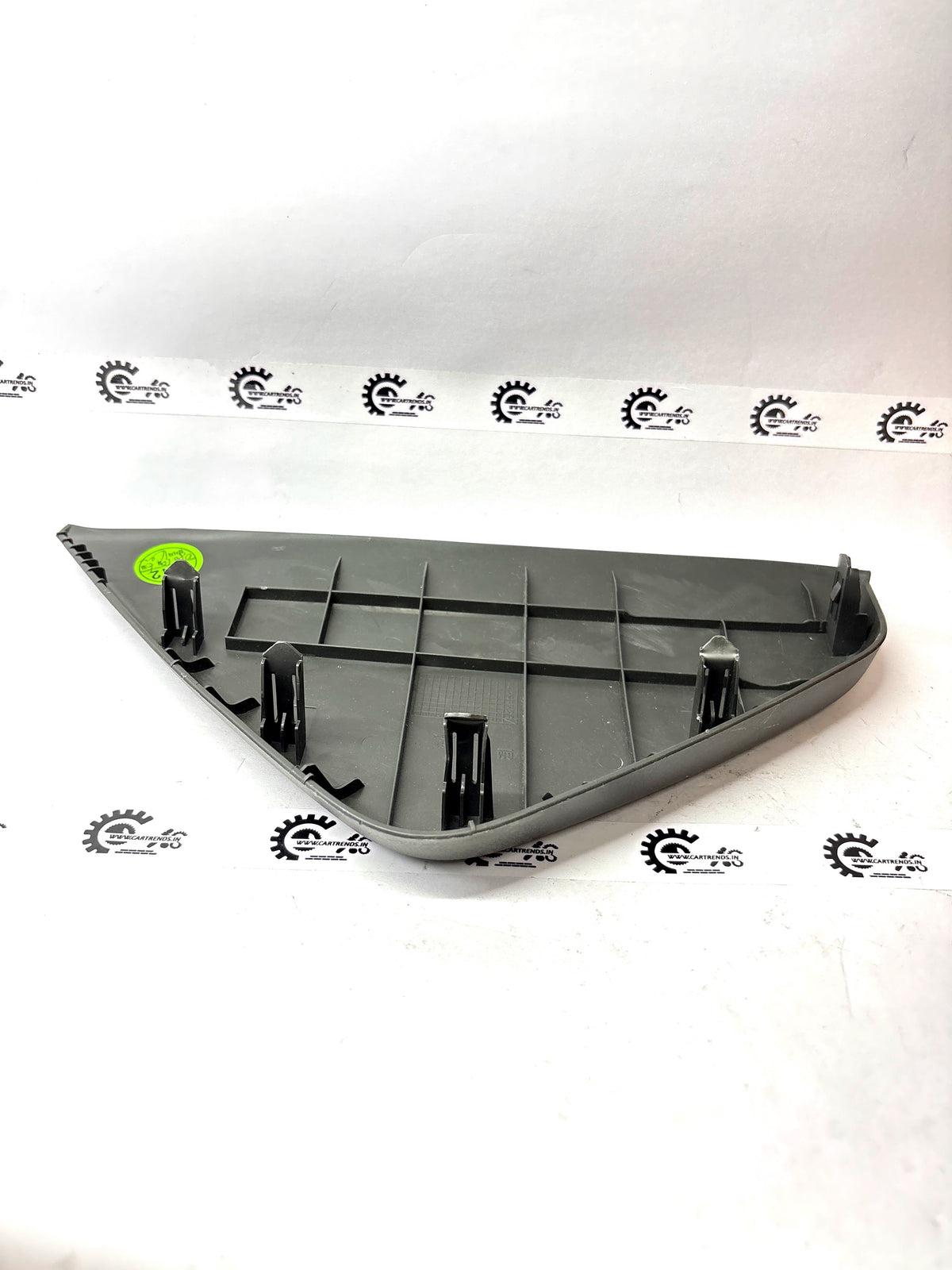 GENERAL MOTORS COVER I P OTR TR Undefined J96985587 J96985587 - Left view