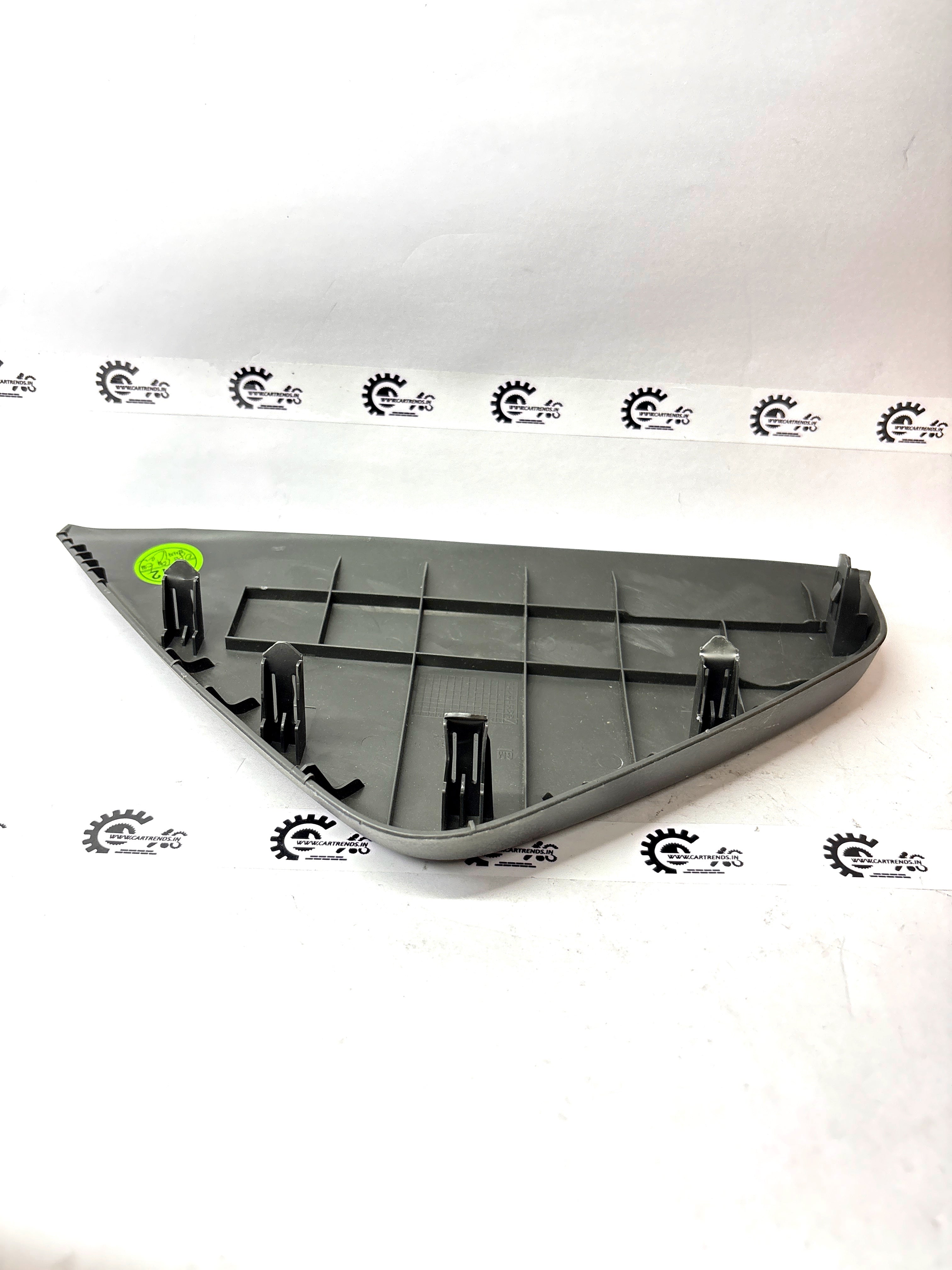 GENERAL MOTORS COVER I P OTR TR Undefined J96985587 J96985587 - Left view