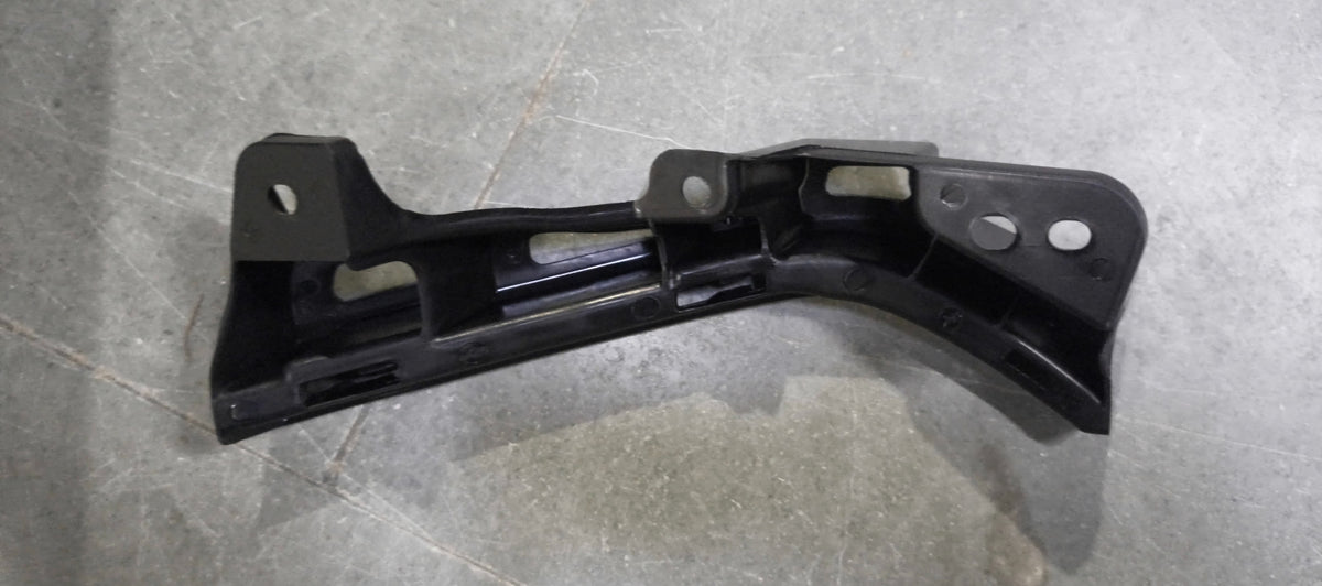 MARUTI SUZUKI HOLDER FR BUMPER FRONT R 71733M55R00 71733M55R00 - Left view