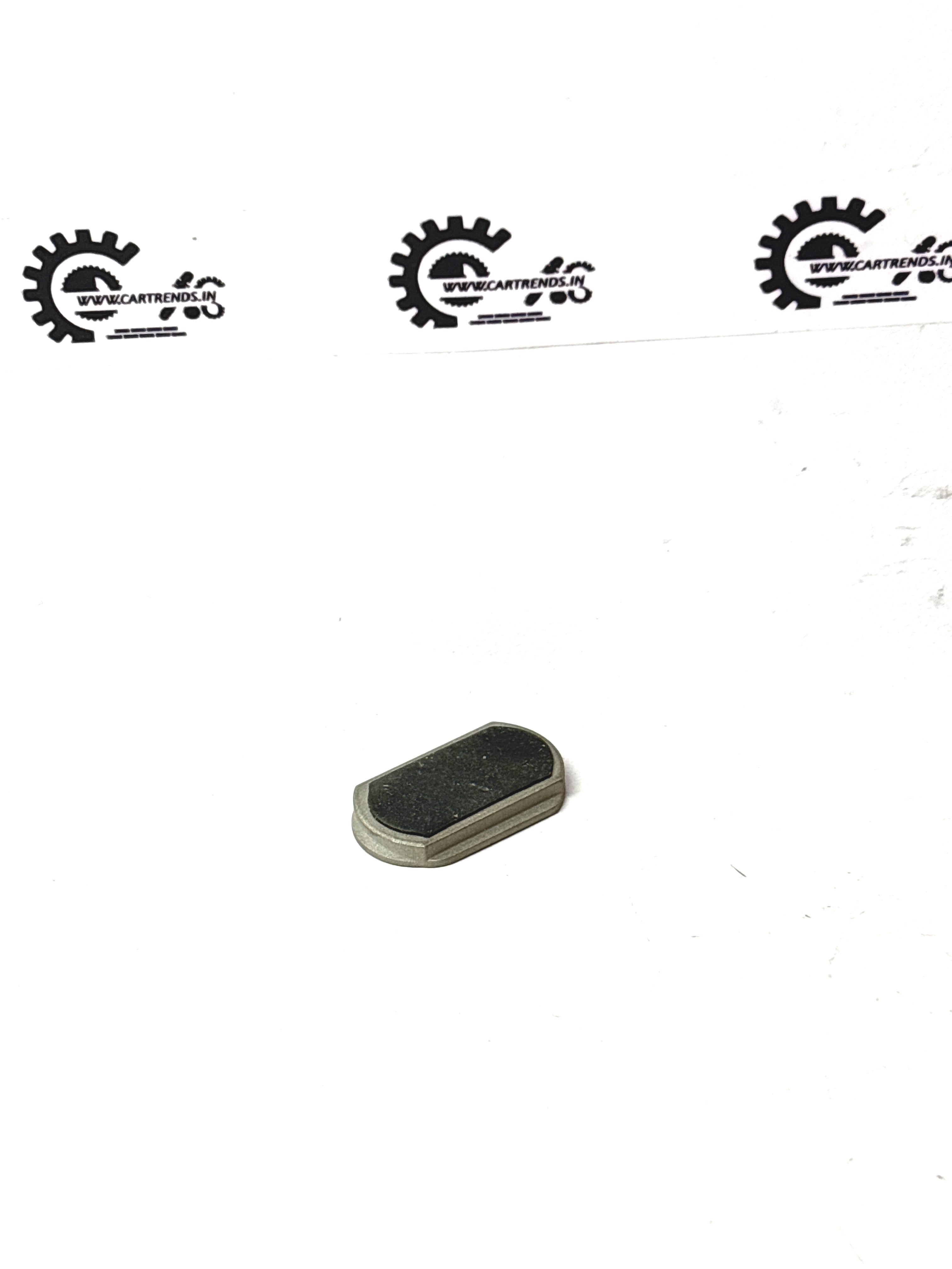 GENERAL MOTORS PLATE CARRIER SPARK J94580564 J94580564 - Left view