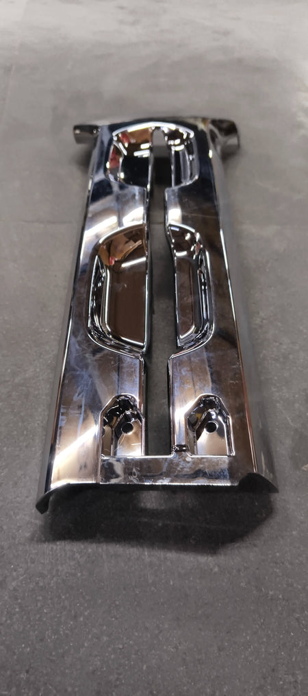 MARUTI SUZUKI GARNISHRADIATOR GRILLE UPRR 71742M85S000PG 71742M85S000PG - Left view