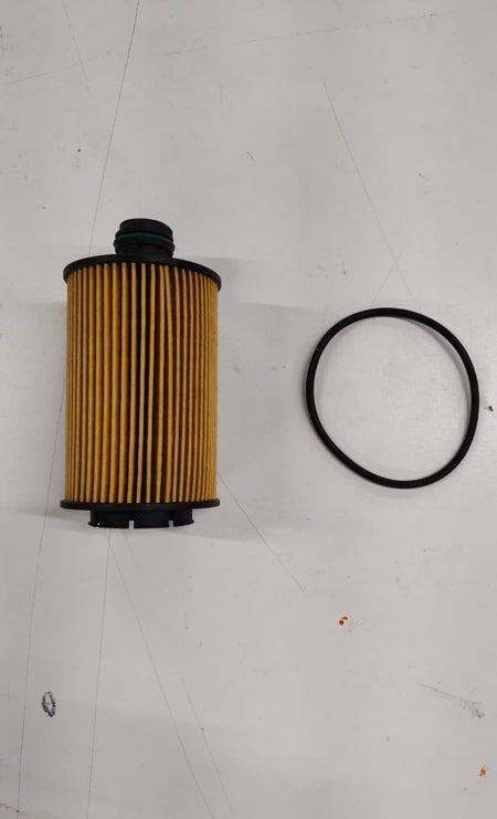 GENERAL MOTORS OIL FILTER CRUZE OLD MODEL  J93745801 J93745801 - Left view