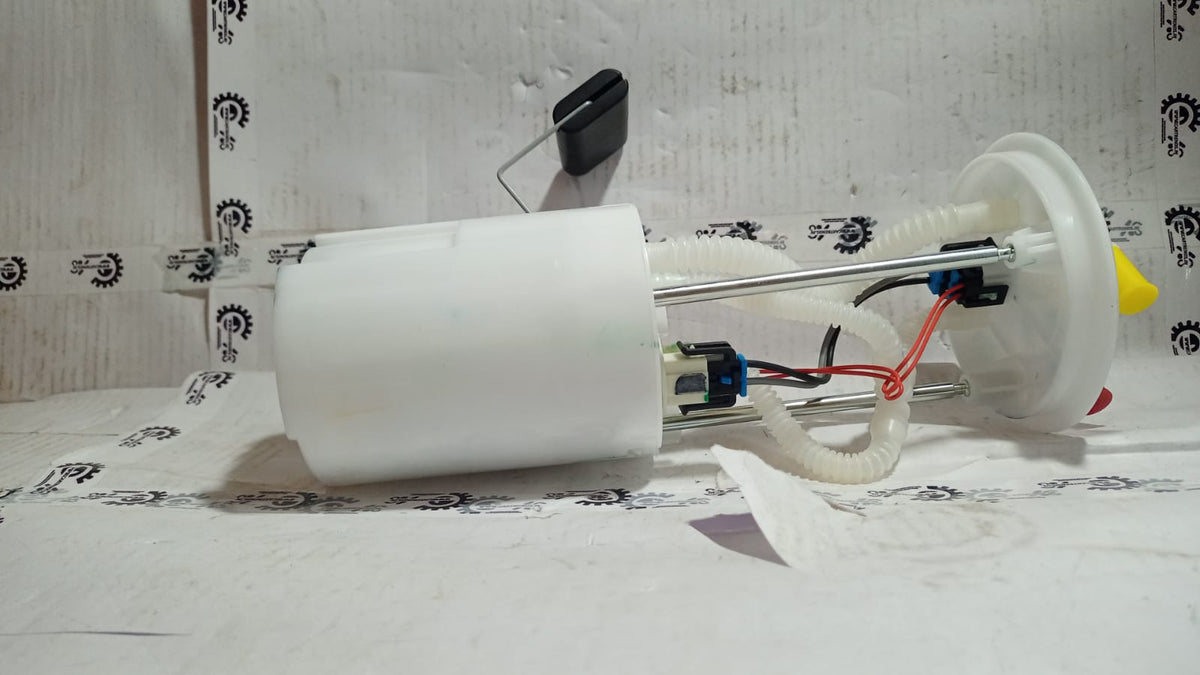MARUTI SUZUKI PUMP ASSYFUEL 15100M77P00 15100M77P00 - Left view