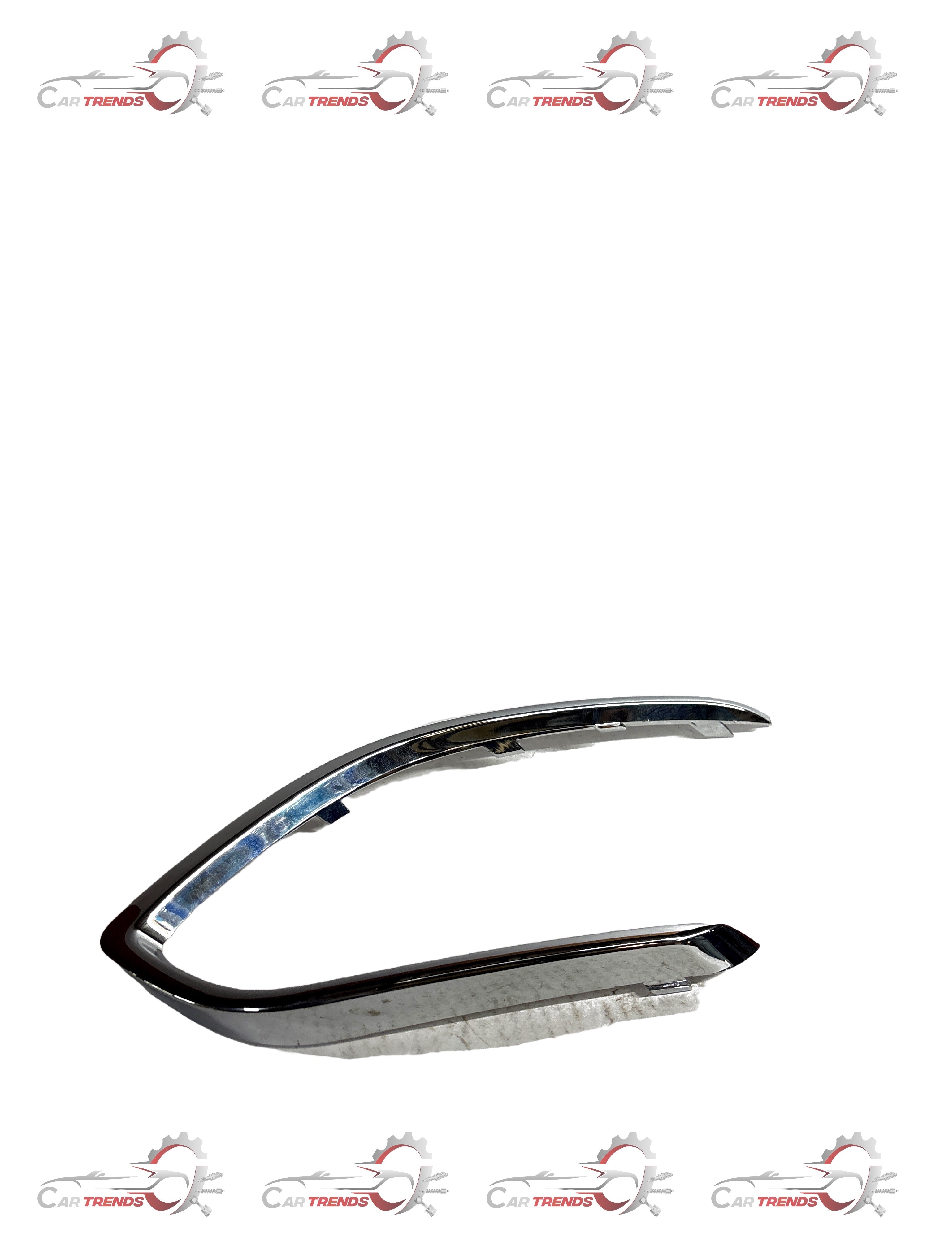 CarTrends J95080066  Fog Lamp Insert Chrome Beat Left Side J95080066 - Left view