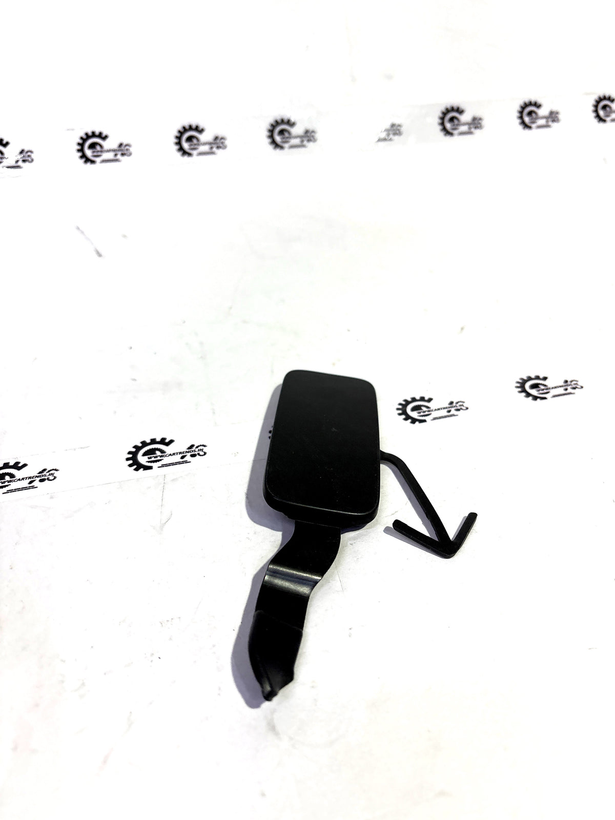 HONDA COVER.FR TOWING HOOK 71106T00T50ZA 71106T00T50ZA - Left view