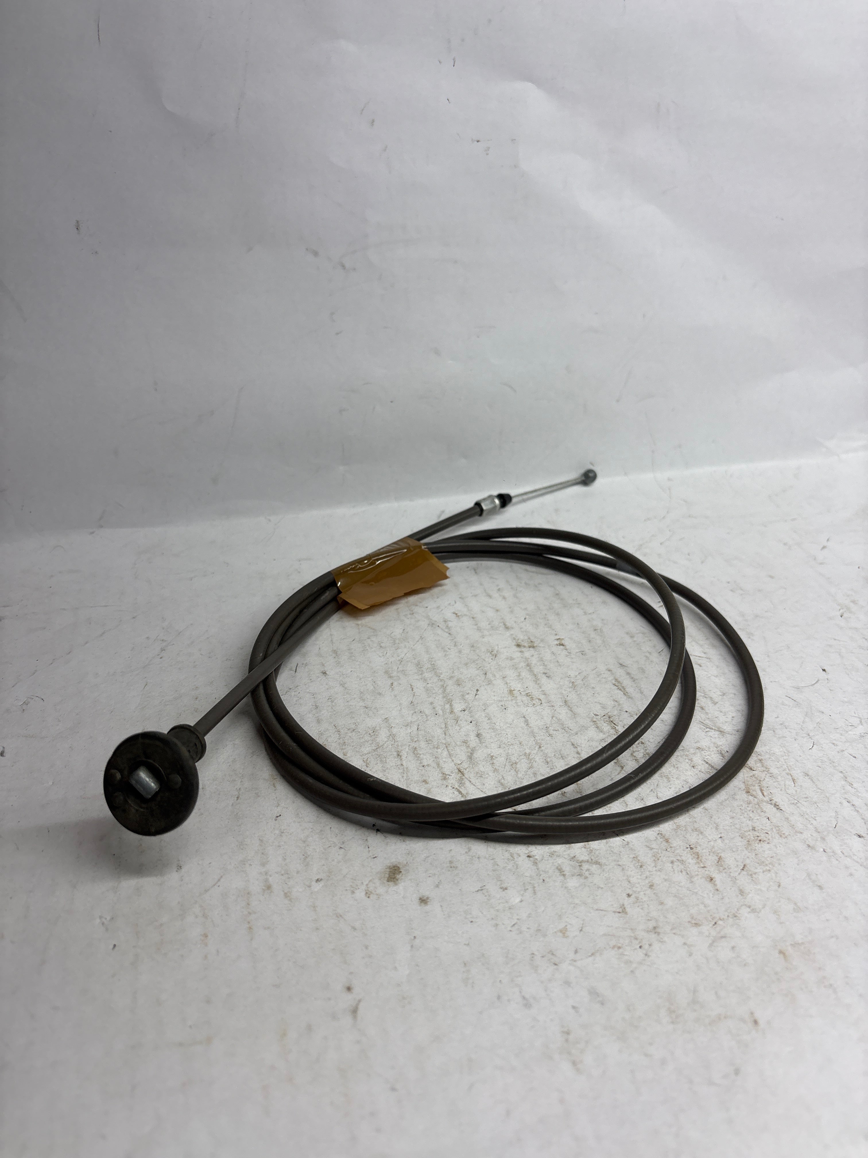 GENERAL MOTORS CABLE A RELEASE HOOD OPTRA PETROL J96406952 J96406952 - Left view