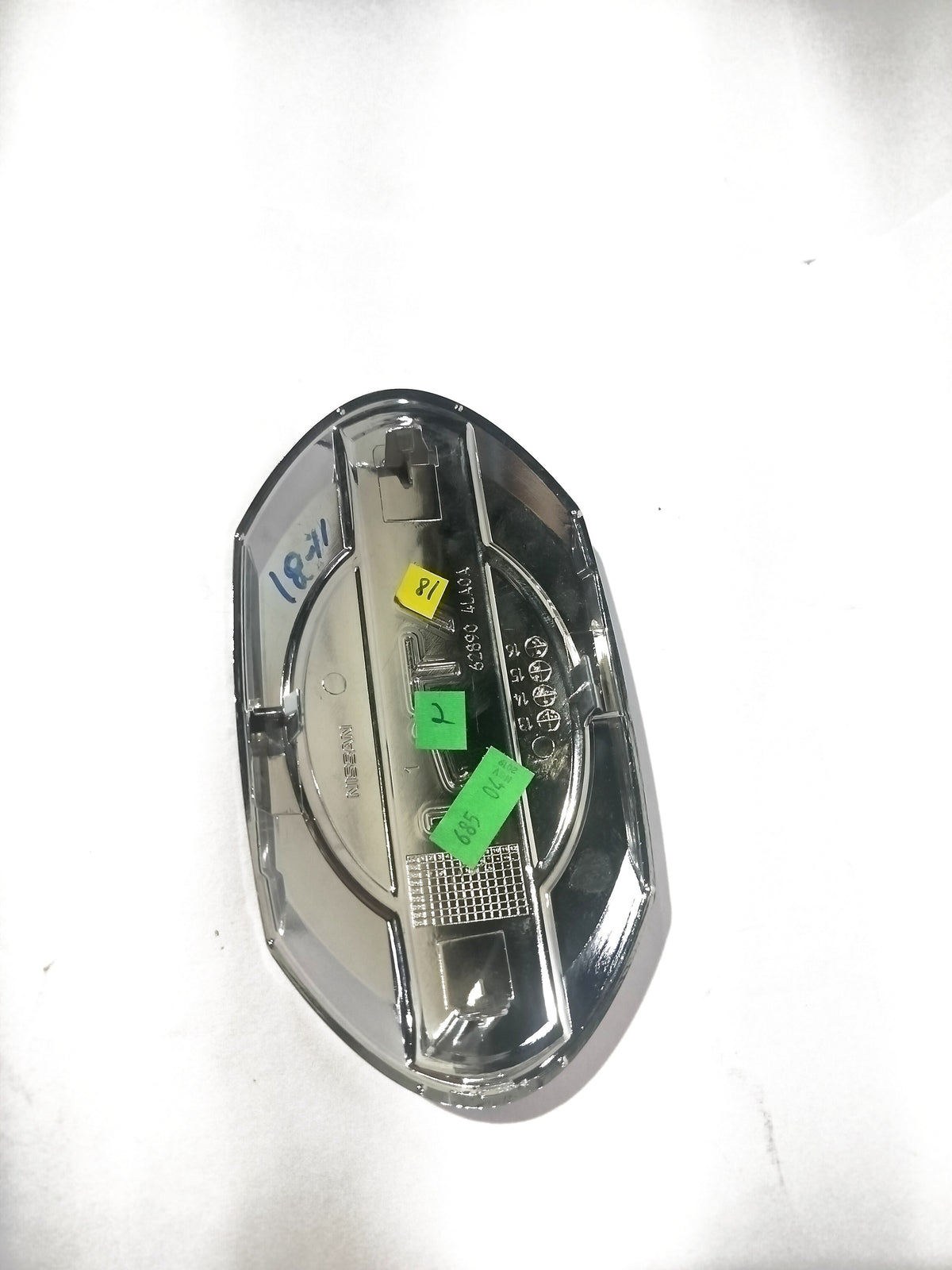 NISSAN Emblem | Datsun Go | Front | #628904LA0A 628904LA0A - Left view