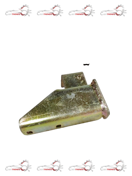 CarTrends Oil Pipe Bracket  Tavera         T97595264 T97595264 - Left view