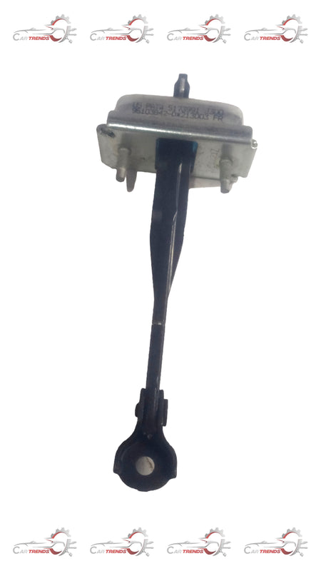 CarTrends J95103842  Checker Cruze Front Side J95103842 - Left view