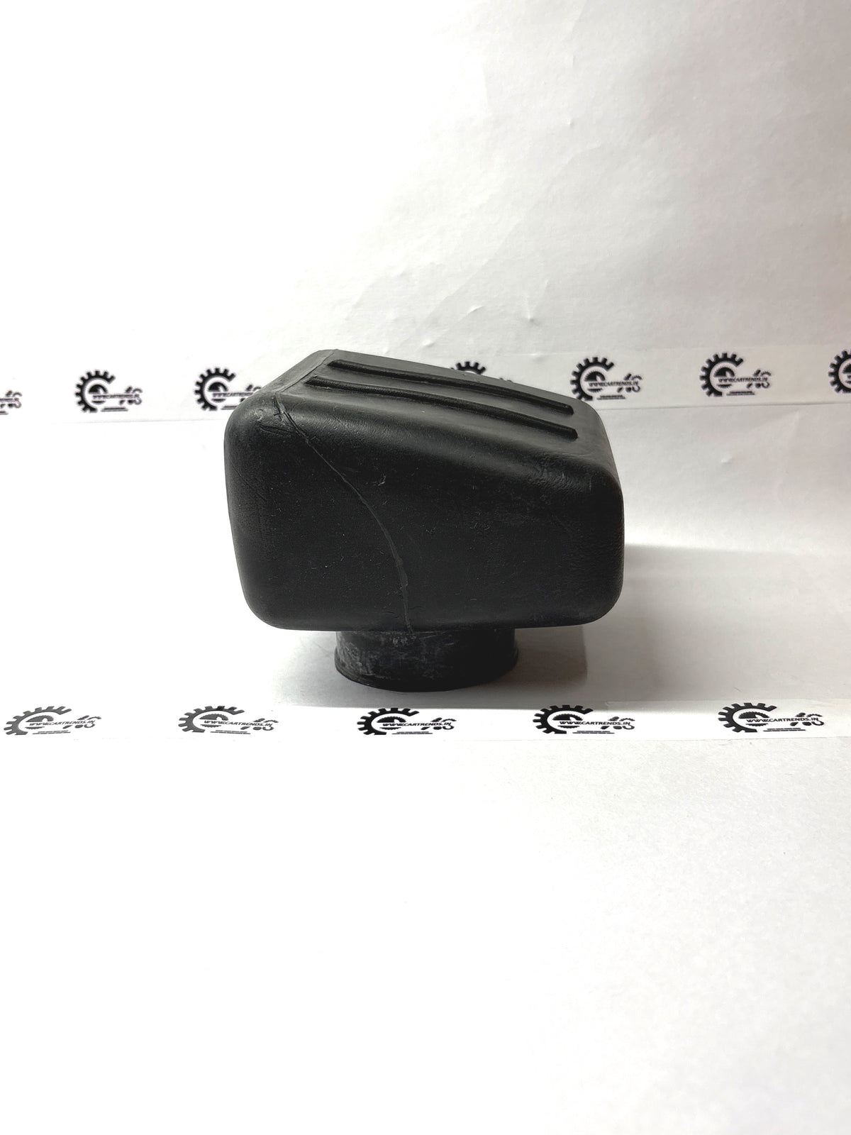 CarTrends RESONATOR AIR INT HOUSING TAVERA T97595752 T97595752 - Left view