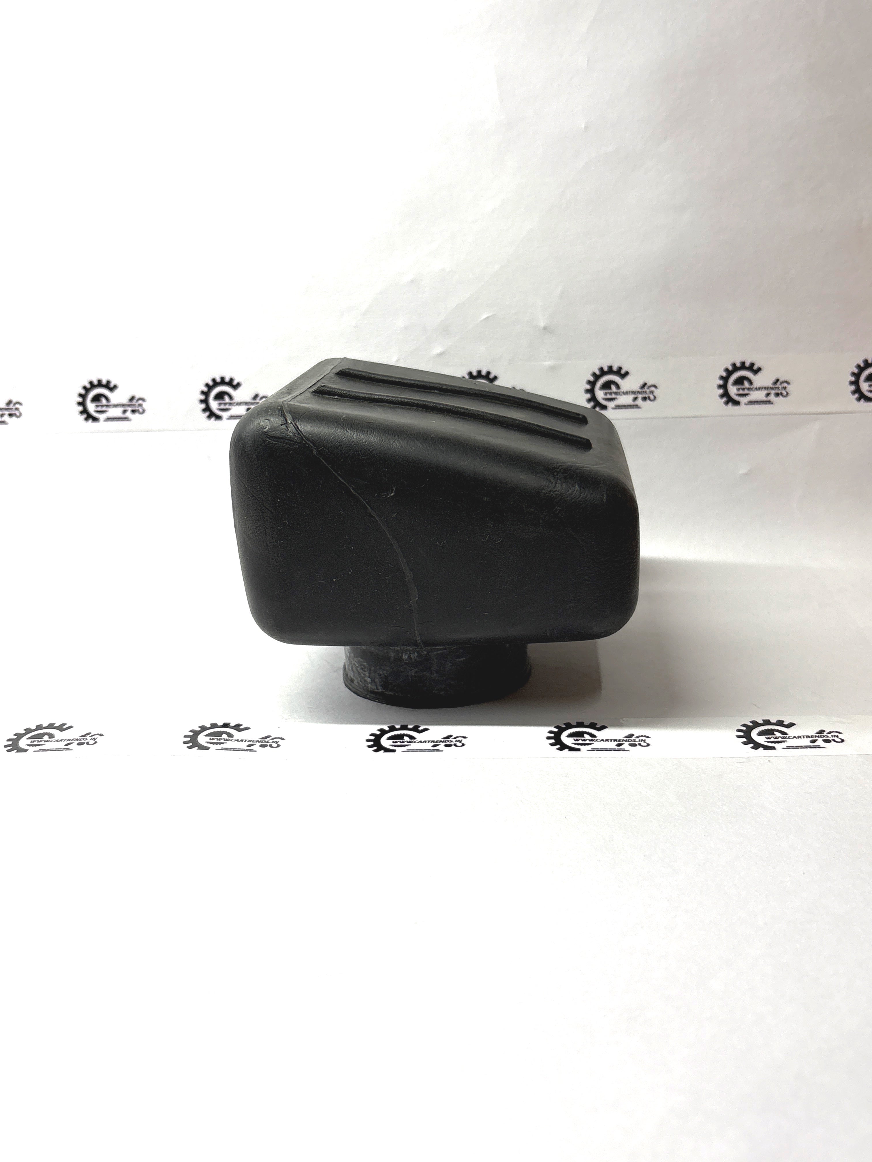 CarTrends RESONATOR AIR INT HOUSING TAVERA T97595752 T97595752 - Left view