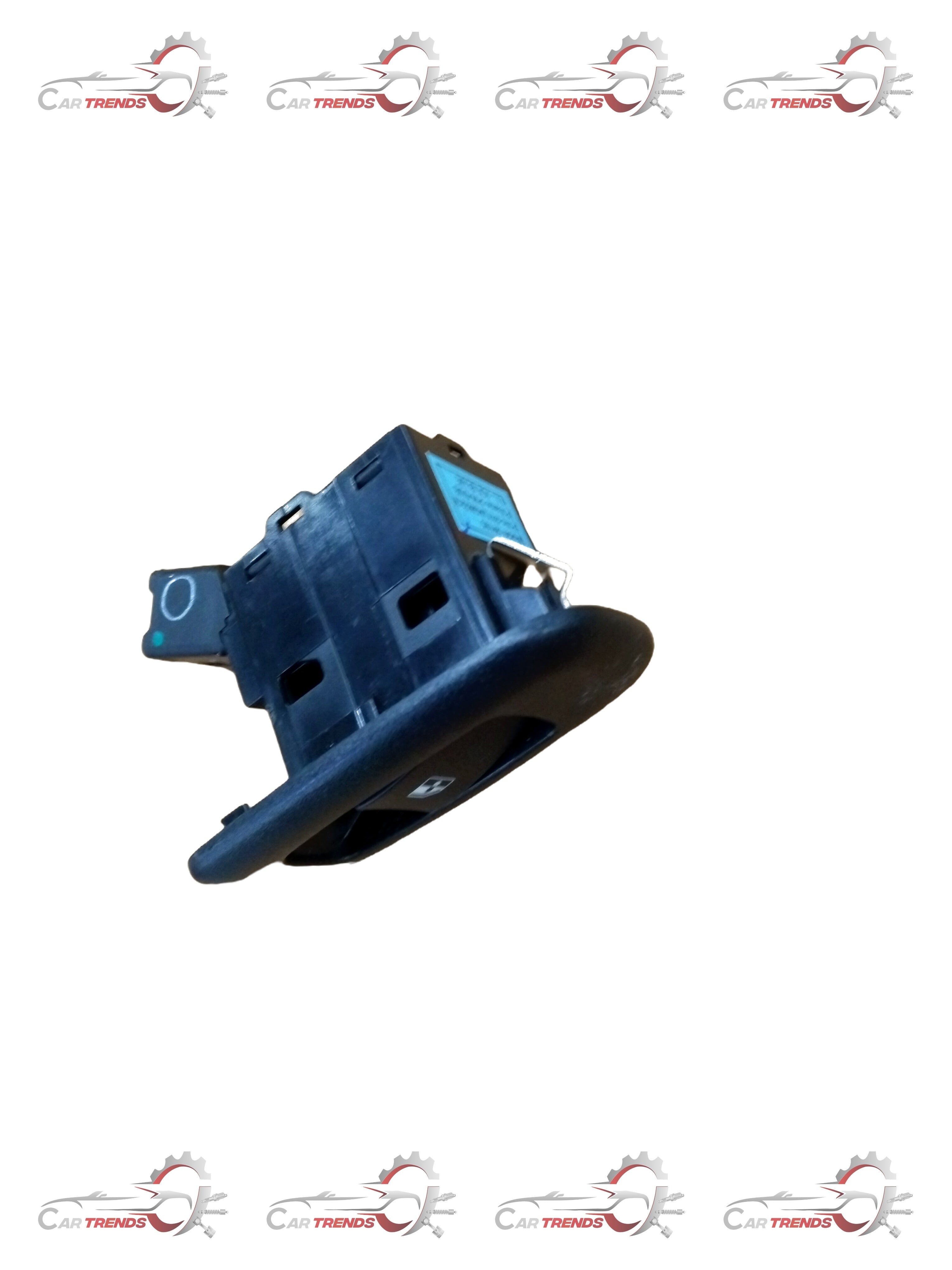 MAHINDRA POWER WINDOW SUB SWITCH UV/BOLERO 0111JAG00221N 0111JAG00221N - Left view