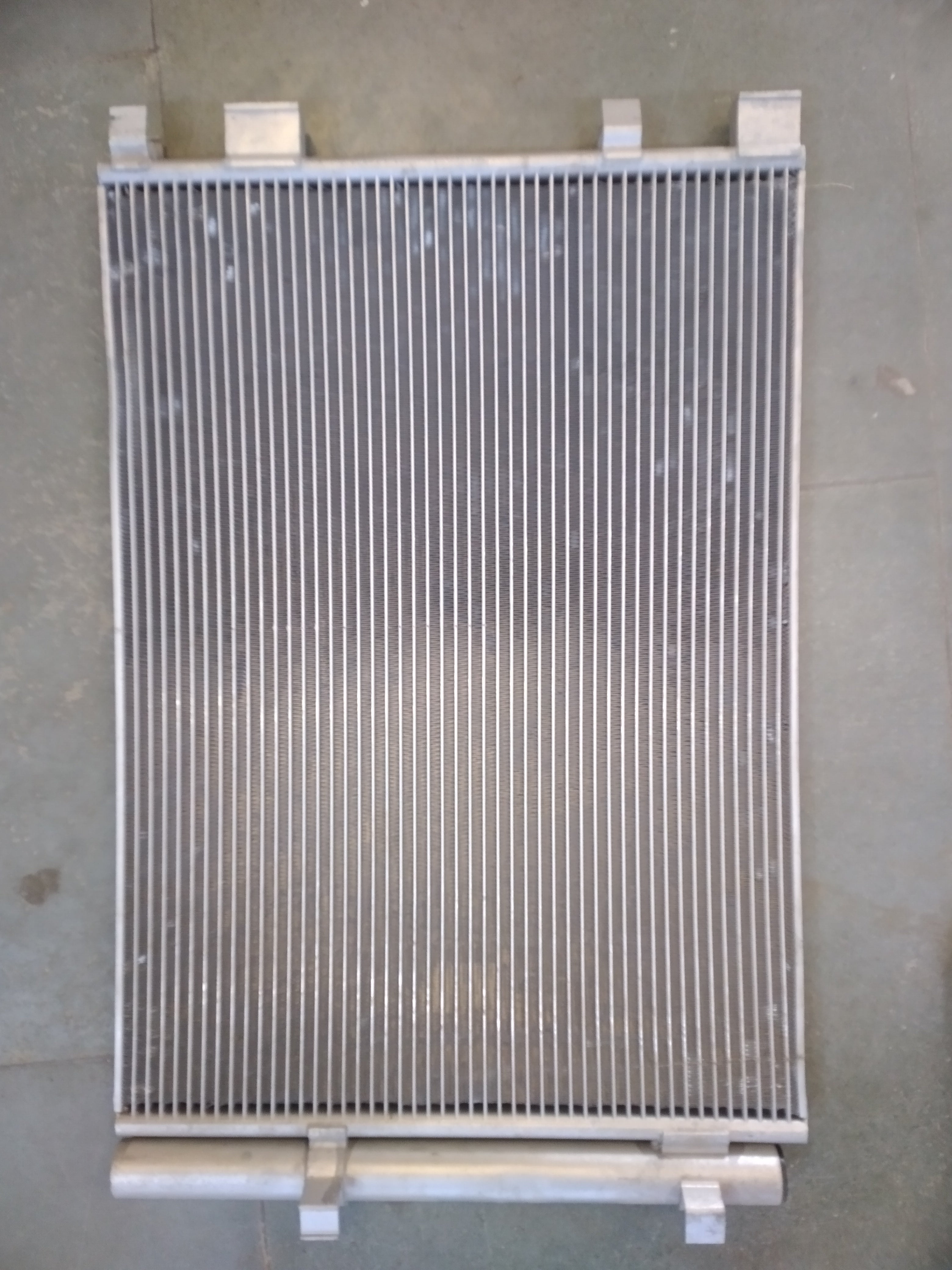 HYUNDAI 976061R000 976061R000 976061R000 - Left view
