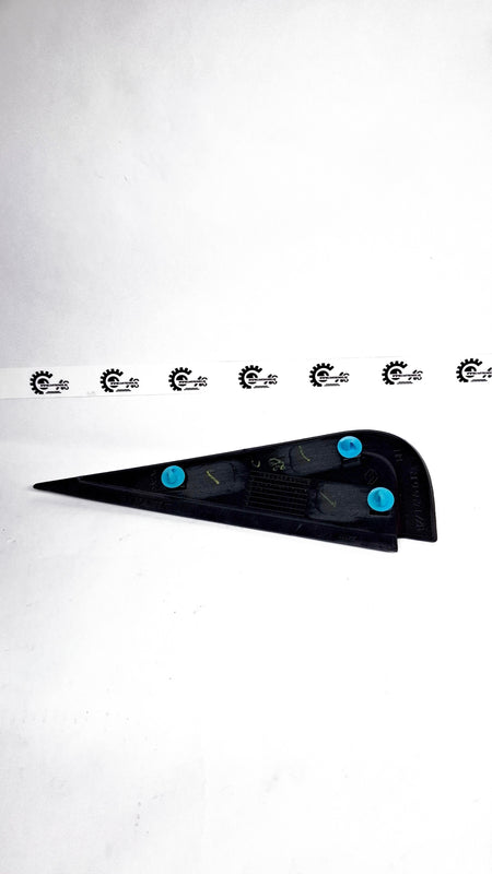 NISSAN Wishbone | Renault | RH/Rear | 822345563R 822345563R - Left view