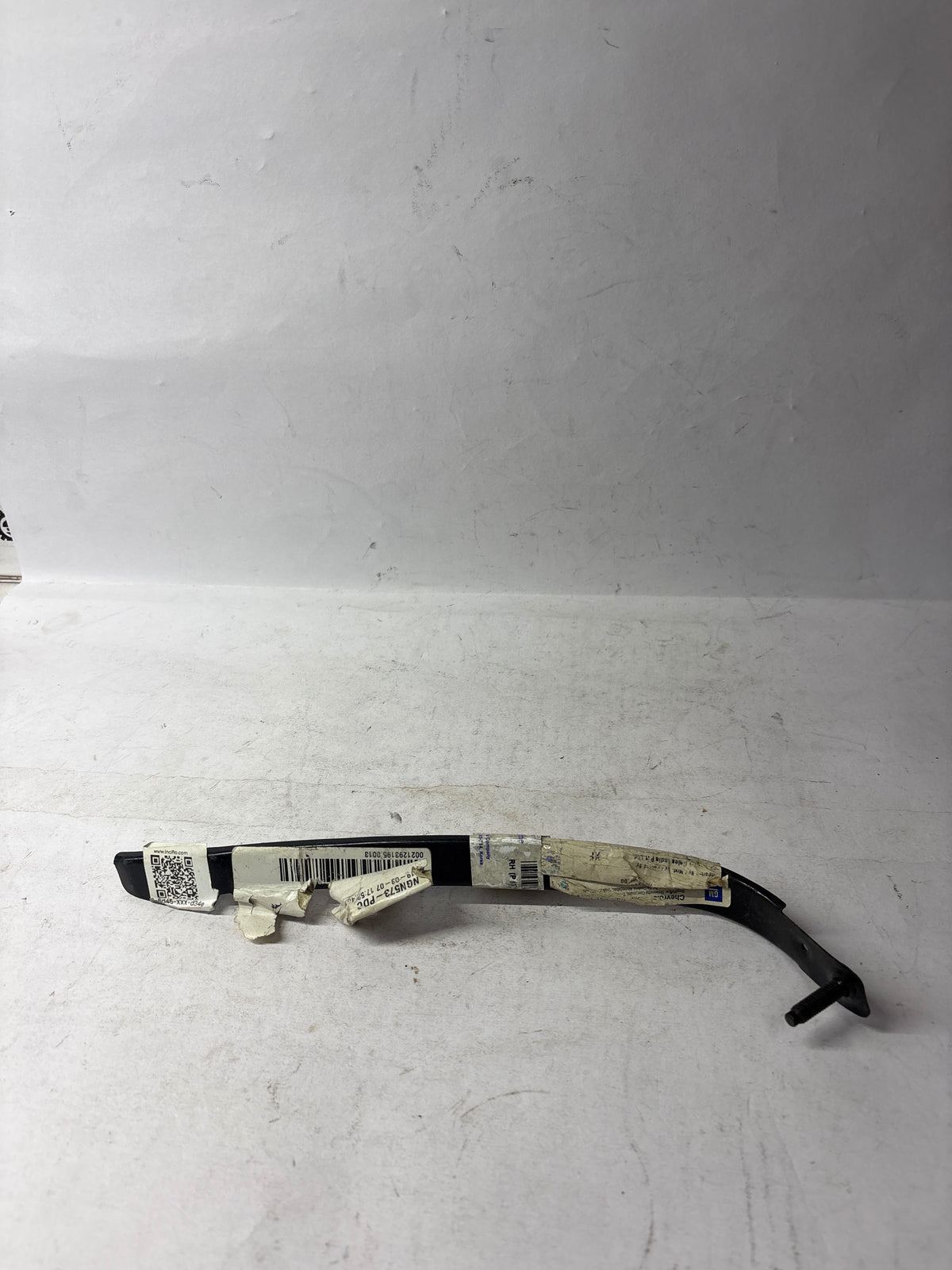 CarTrends J96543020  Rear Bumper Support Aveo Right Side J96543020 - Left view