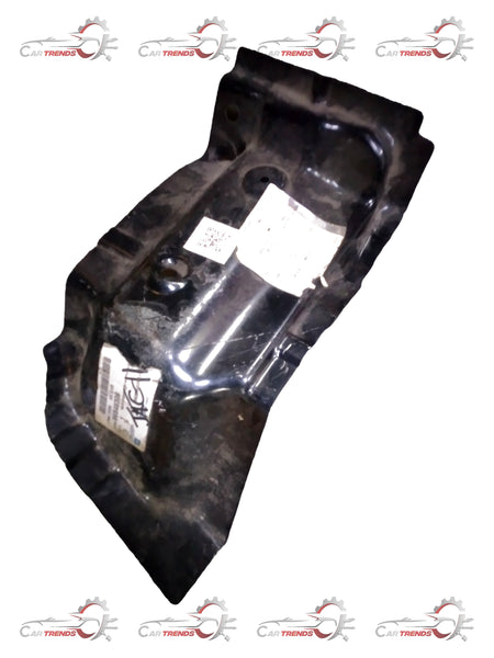 General Motors reinforcement front right with lower panel part J96846306, showing metal component with welded joints and mounting points.
