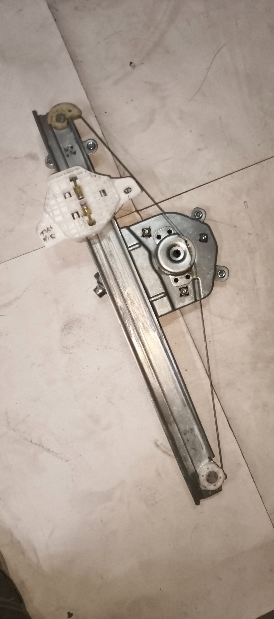 HYUNDAI Door Machine Front Left With Motor Creta   82401A0000 82401A0000 - Left view