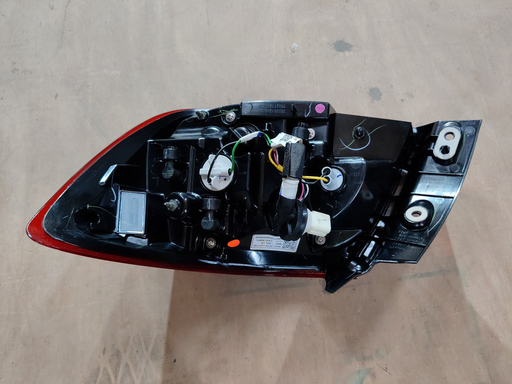 LAMP UNITRR COMB BALENO 3RD GEN LH 35750M55T12