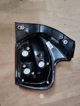 Load image into Gallery viewer, LAMP ASSYREAR COMB LH 35750M81R00