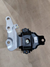 Load image into Gallery viewer, MOUNTING COMPENG RH 11610M68P52