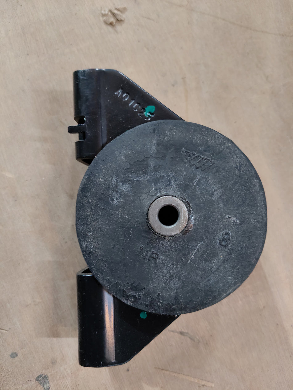 MOUNTING COMP ENG RR 11710M79F80