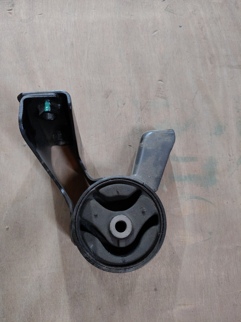 MOUNTING COMP ENG RR 11710M67L10